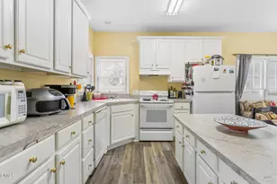 1543 Little John Ln E, Burlington, NC 27217 - Photo 30