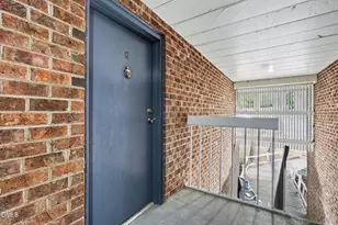 1014 Sandlin Pl, Raleigh, NC 27606 - Photo 2
