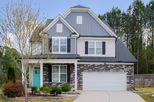 832 Logan Meadow Ct, Fuquay-Varina, NC 27526 - Photo 1