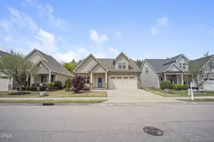 100 Scarlet Bell Dr, Youngsville, NC 27596 - Photo 2