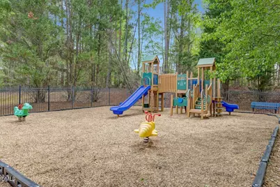 100 Strawthorne Court, Apex, NC 27502 - Photo 14