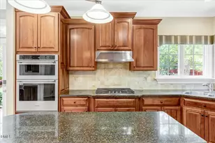 100 Strawthorne Ct, Apex, NC 27502 - Photo 22