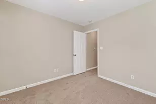 110 Gatwick Ct, Clayton, NC 27520 - Photo 14