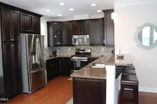 10510 Sablewood Dr, Raleigh, NC 27617 - Photo 16