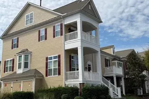 10510 Sablewood Dr, Raleigh, NC 27617 - Photo 2