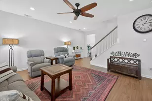 743 Creekway Dr, Fuquay-Varina, NC 27526 - Photo 8