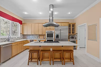 8607 Yorkshire Lane, Chapel Hill, NC 27516 - Photo 20