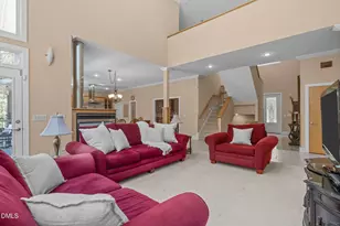 8607 Yorkshire Ln, Chapel Hill, NC 27516 - Photo 14