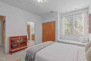 8607 Yorkshire Ln, Chapel Hill, NC 27516 - Photo 38
