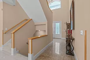 8607 Yorkshire Ln, Chapel Hill, NC 27516 - Photo 10