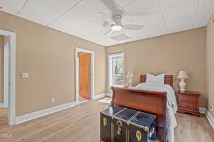 8607 Yorkshire Ln, Chapel Hill, NC 27516 - Photo 66