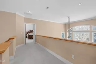 8607 Yorkshire Ln, Chapel Hill, NC 27516 - Photo 32