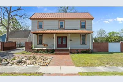 128 E Railroad Street, La Grange, NC 28551 - Photo 2