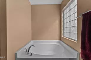 138 Buckeye Ct, Burlington, NC 27215 - Photo 26