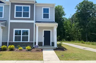 1841 Kauri Cliffs Dr, Fuquay-Varina, NC 27526 - Photo 2