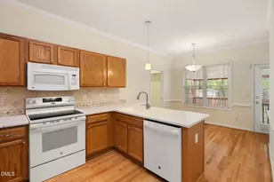 5604 Neuse Farm Dr, Raleigh, NC 27616 - Photo 14