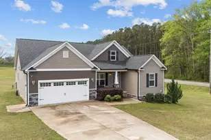 24 Carolina Landing Dr, Zebulon, NC 27597 - Photo 4