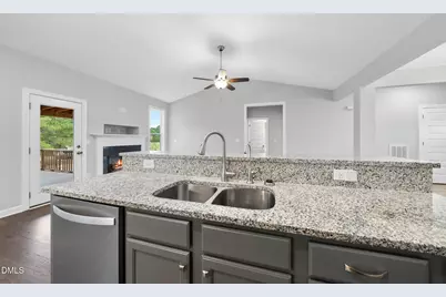 40 Exeter Way, Louisburg, NC 27549 - Photo 2