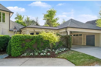 2709 Lochmore Drive, Raleigh, NC 27608 - Photo 46