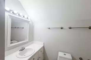 5200 Sky Ln Dr, Durham, NC 27704 - Photo 10