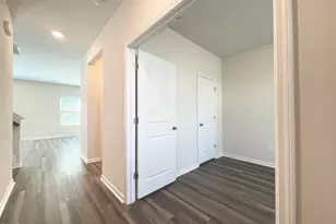 7131 Stratified Ct, Mebane, NC 27302 - Photo 2