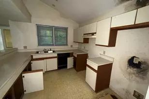 2308 Stonesthrow Ct, Raleigh, NC 27610 - Photo 8