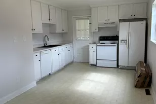 110 White Oak Dr, Siler City, NC 27344 - Photo 4