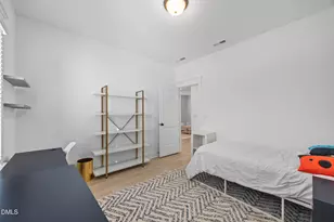 209 Acorn Xing Rd, Holly Springs, NC 27539 - Photo 18