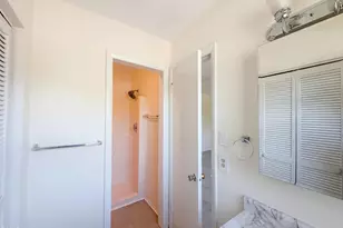 1220 Manassas Ct, Raleigh, NC 27609 - Photo 26