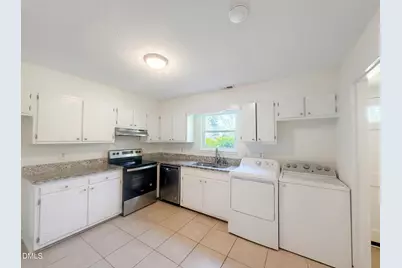 1220 Manassas Court #Apt B, Raleigh, NC 27609 - Photo 6