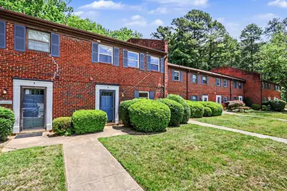 1220 Manassas Court #Apt B, Raleigh, NC 27609 - Photo 2