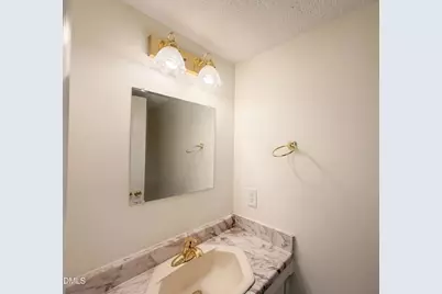 1220 Manassas Court #Apt B, Raleigh, NC 27609 - Photo 10