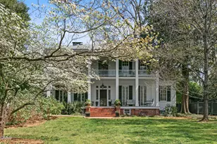 318 N Churton St, Hillsborough, NC 27278 - Photo 2