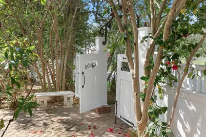 318 N Churton Street, Hillsborough, NC 27278 - Photo 10