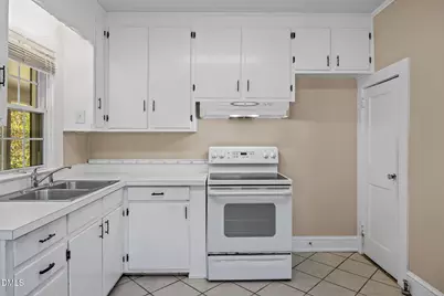 302 W Main Street, Micro, NC 27555 - Photo 18