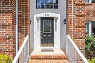 703 Cricketfield Ln, Cary, NC 27518 - Photo 4