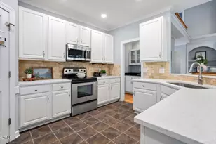 703 Cricketfield Ln, Cary, NC 27518 - Photo 16