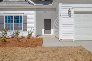 382 Black Oak Ct, Clayton, NC 27520 - Photo 2