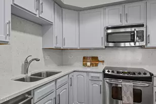 222 Glenwood Ave, Raleigh, NC 27603 - Photo 10