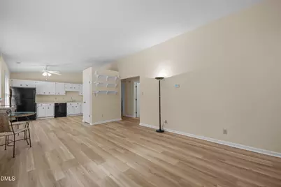 121 Westview Drive #Apt 16, Carrboro, NC 27510 - Photo 6