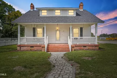 310 E E Street, Erwin, NC 28339 - Photo 1