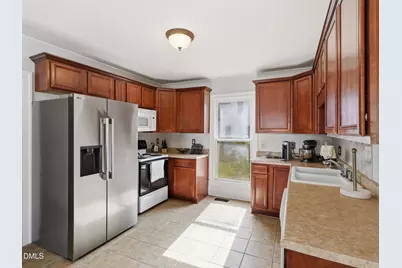 208 W Gannon Avenue, Zebulon, NC 27597 - Photo 22