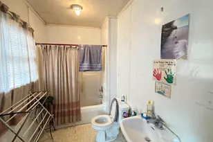 210 Oakland Dr, Fayetteville, NC 28301 - Photo 16