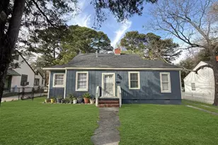 210 Oakland Dr, Fayetteville, NC 28301 - Photo 1