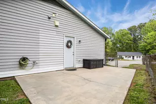 2708 Daytona Dr, Raleigh, NC 27610 - Photo 32