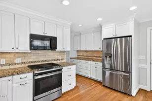 110 Green Willow Ct, Chapel Hill, NC 27514 - Photo 14