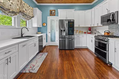 304 Summitt Drive, Sanford, NC 27330 - Photo 12