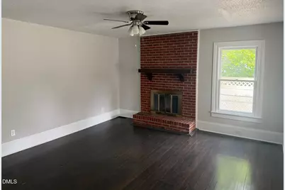 702 W Main Street, Benson, NC 27504 - Photo 4