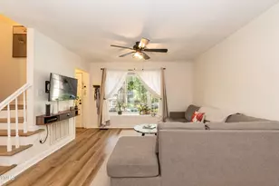 1107 Collington Dr, Cary, NC 27511 - Photo 6