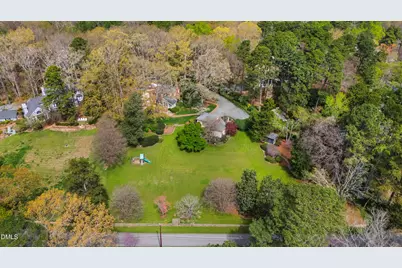 223 Hillcrest Circle, Chapel Hill, NC 27514 - Photo 2